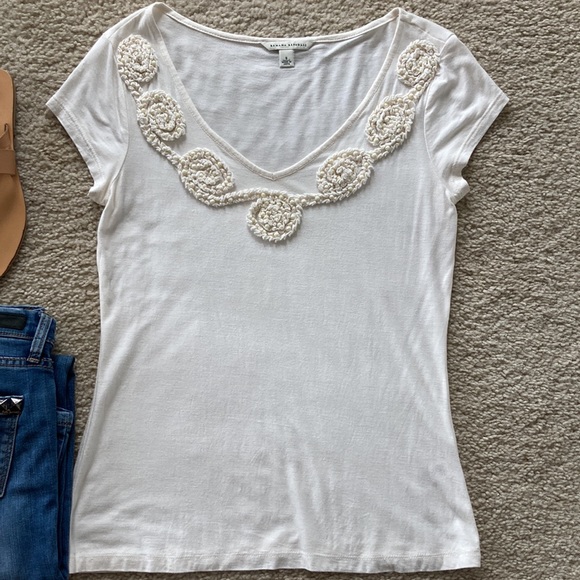 Banana Republic Embellished Off White Tee - Picture 2 of 6